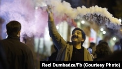 მოსამართლემ რეზი დუმბაძე გააფრთხილა. ფოტო მისი ფეისბუკის პირადი გვერდის არქივიდან