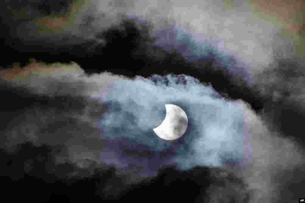 A view of a partial solar eclipse in Budapest, Hungary.&nbsp;