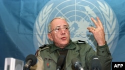 Francuski general Philippe Morillon, zapovjednik snaga UN-a u Bosni i Hercegovini (UNPROFOR) tokom rata 90-ih.