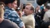 "Посадил лично Путин": социальные сети об аресте Льва Пономарёва 