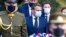 Еманюел Макрон по време на посещението си в Литва