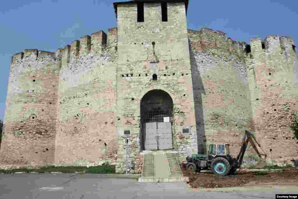 Campania de săpături arheologice 2013 de la cetatea Soroca s-a încheiat (Foto: prof. Sergiu Musteață)