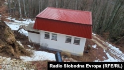 Хидроцентрла на Какачка река во Националниот парк Маврово.