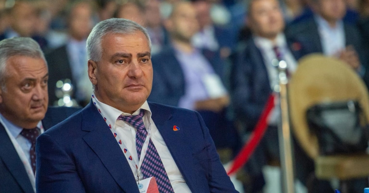 სომხეთში მილიადერი ოპოზიციონერი რუსეთის მოქალაქეობის დათმობას გეგმავს