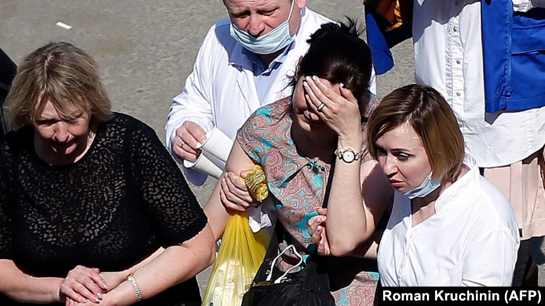 Онлайн порно фильм: Риэлторлар аналары