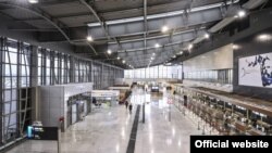 Pamje nga Aeroporti Ndërkombëtar i Prishtinës, “Adem Jashari”.
