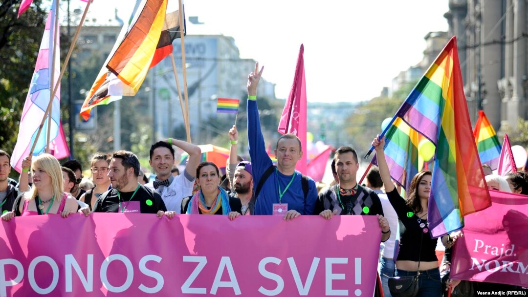 Первый за 4 года гей-парад в Белграде