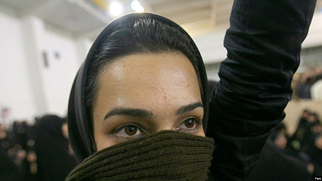 با توقيف نشريه دانشجويی طعم آزادی کام دانشجويان دانشگاه صنعتی اميرکبير، پلی تکنيک تهران، يک بار ديگر تلخ شد.