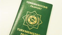 Türkmenistanyň Migrasia gullugy daşary pasport bermegi yza çekýär