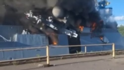 Кадр из видео. снятого 3 июня в сухом доке базы ВМФ РФ в Кронштадте