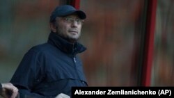 Szulejman Kerimov az akkor még a tulajdonában lévő Anzsi Mahacskala futballklub mérkőzésén Moszkvában