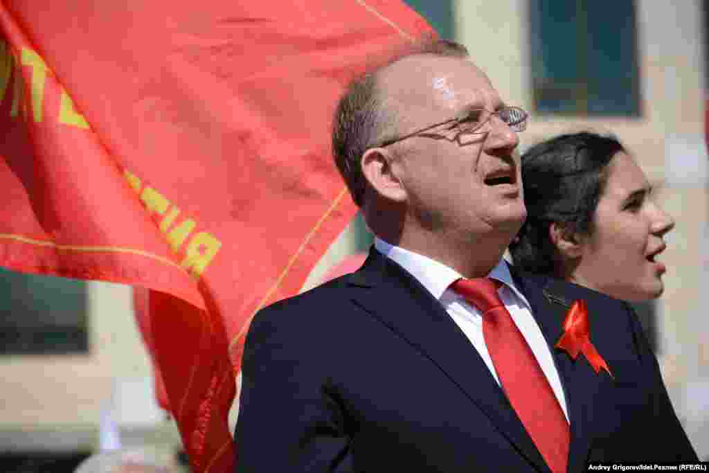 Митинг татарстанских комросов