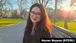 Джесика Ясенова, студентка по право