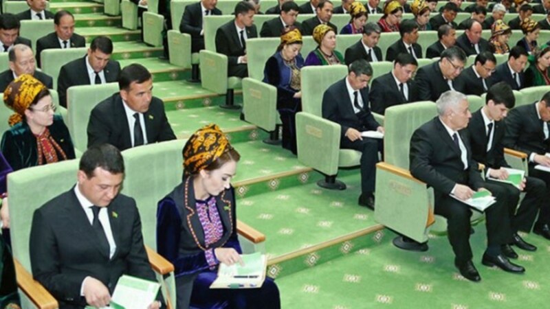 Türkmenistanda Halk Maslahatyna ilkinji “göni däl” saýlawlar geçýär