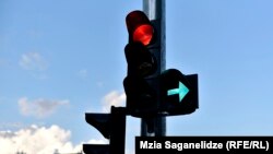 Внепарламентская оппозиция пока не выработала единого плана действий: идеологии партий, не прошедших в парламент, сильно разнятся