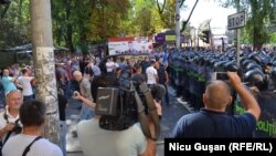 Protestul din intersecţia cu strada Mitropolit Bănulescu-Bodoni