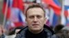 Российские соцсети: «Путину надо молиться, чтобы Навальный выжил»