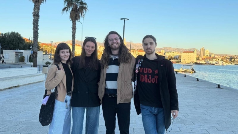 Prva Nova godina novosadskih aktivista u egzilu