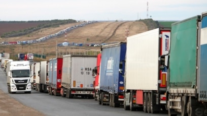 Қоршауда тұрып қалған және оның порносы