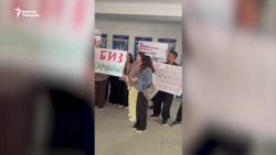 "Музыкалык" деген макамды коргоп чыккан студенттер 