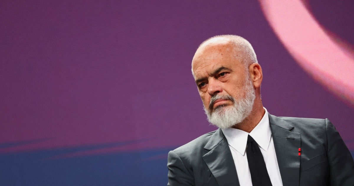 Rama bën ndryshime në kabinetin e tij  shkarkon Ballukun dhe Spiropalin