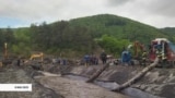 Apa râului Corund, la debite de peste 100 de ori mai mari decât valoarea obișnuită, a inundat puternic subteranul, începând de luni seară. Infiltrații au apărut încă din 5 mai, dar intervențiile de urgență s-au dovedit ineficiente.