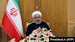 حسن روحانی می‌گوید تحریم‌های آمریکا تنها به زیان ایران نیست، بلکه «به زیان شرکت‌های بین‌المللی نیز بوده است».