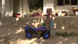 Лаҳзаҳои беҳтарини кӯдакӣ, ё ронандаи 1,5-сола