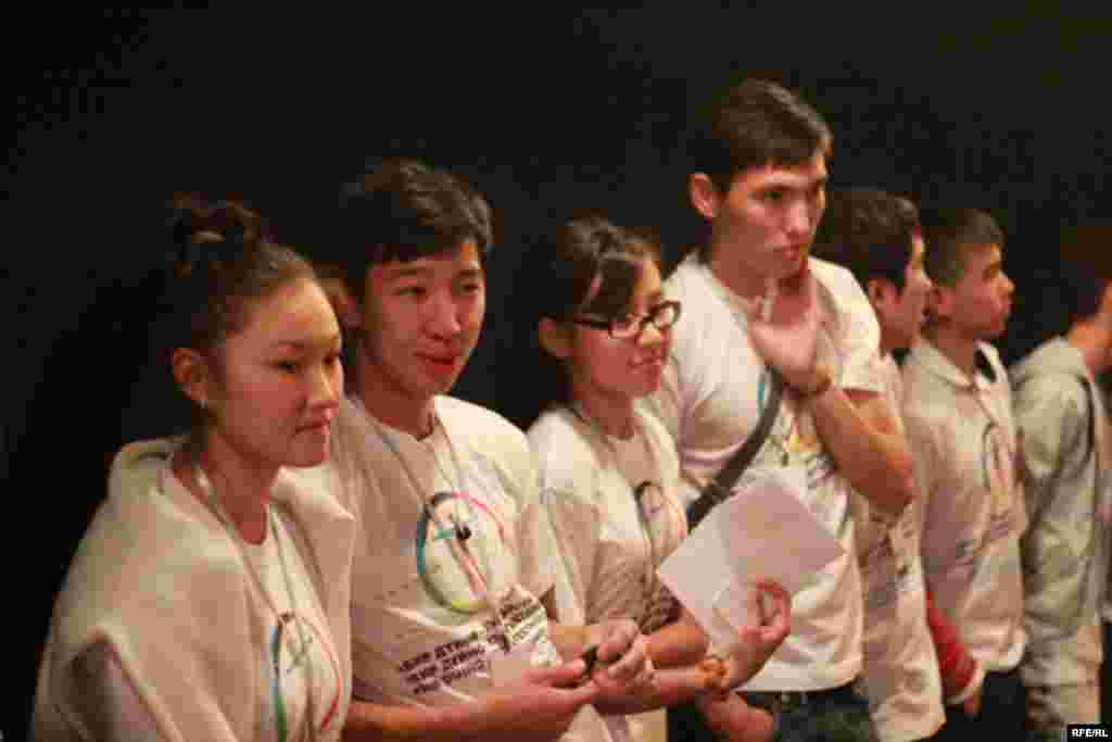 "Бир дүйнөдөн" бир ирмем #20