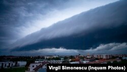 Lunile mai și iunie sunt în mod tradițional ploioase, doar că, tot mai des, sunt caracterizate de fenomene meteo extreme.