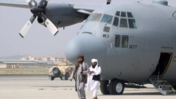 روز سه شنبه با خروج آخرین هواپیمای آمریکایی از باند فرودگاه بین‌المللی کابل، این فرودگاه به طور کامل به کنترل طالبان در آمد.