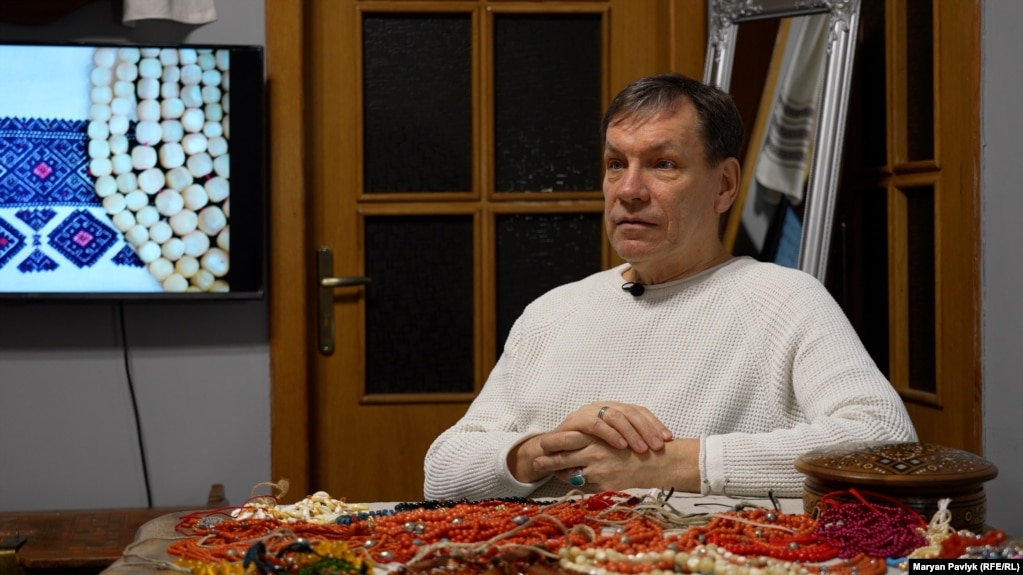 Юрій Мельничук, дослідник українського народного строю