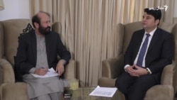 یو اېن اېچ سي ار وايي له پاکستان سره "له خطر سره د مخامخو افغانانو" پر برخلیک غږېږي 