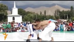 “Көчмөндөр оюну”: кыргыз балбандары алдыда