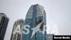 Գրոզնի քաղաքային համալիրի վրա անօդաչու թռչող սարքեր են հարձակվել, հայտնում են տեղի բնակիչները, ՌԴ, դեկտեմբերի 5