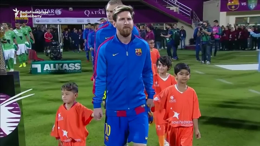 Lionel Messi meets 'plastic shirt' boy Murtaza Ahmadi