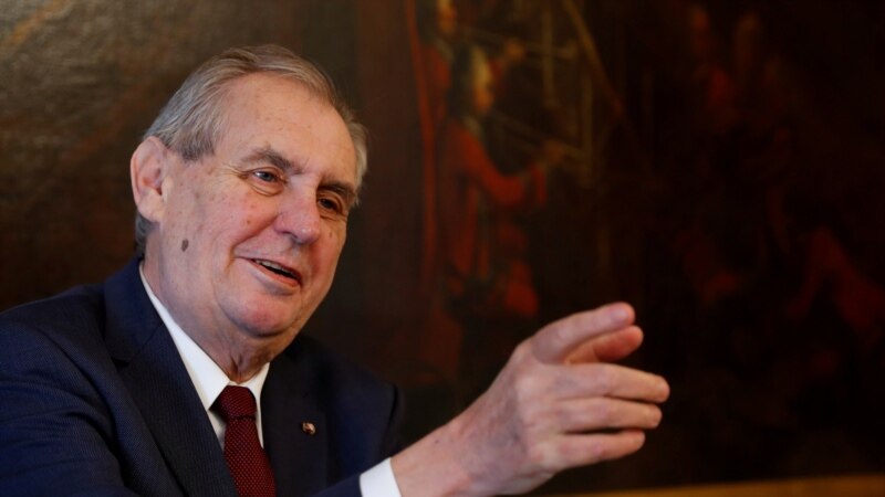 Zeman zatražio od Fiale da predvodi razgovore o formiranju češke vlade