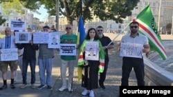 Представители чеченской диаспоры на митинге против депортации уроженцев Чечни из Германии
