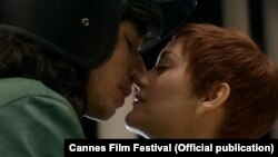 نمایی از فیلم «آنت» ساختهٔ لئو کاراکس که جشنوارهٔ کن ۲۰۲۱ با نمایش آن افتتاح خواهد شد