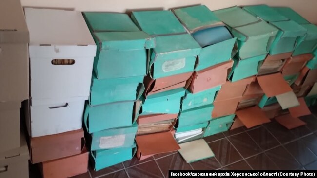 До повномасштабного вторгнення у фондах був майже мільйон документів. Після деокупації Херсону стало відомо, що російські військові вивезли майже 360 тисяч архівних одиниць.