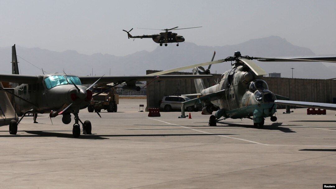 Верните авиацию: талибы просят помощи у Таджикистана