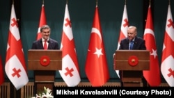 Վրաստանի և Թուրքիայի նախագահներ Միխելի Կավելաշվիլիի և Ռեջեփ Էրդողանի համատեղ մամուլի ասուլիսը, 12-ը օգոստոսի, 2025թ.