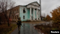 Український військовий у Лимані на Донеччині, жовтень 2025 року