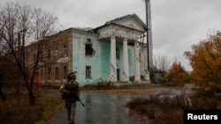 Військовослужбовець 115-ї ОМБр ЗСУ в Лимані, Донецька область, 27 жовтня 2025 року