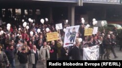 Архивска фотографија- Протест против пресудата од две години затвор за новинарот Томислав Кежаровски, јануари 2015 година