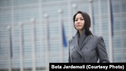 Бота Джардемали, сестра находящегося под следствием казахстанского предпринимателя Искандера Еримбетова, юрист, работающая в Европе. Фото сделано в январе 2018 года в Брюсселе.