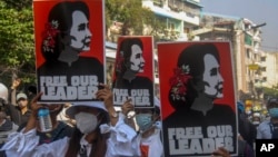 Protesti u Mijanmaru za oslobađanje Aung San Suu Kyi