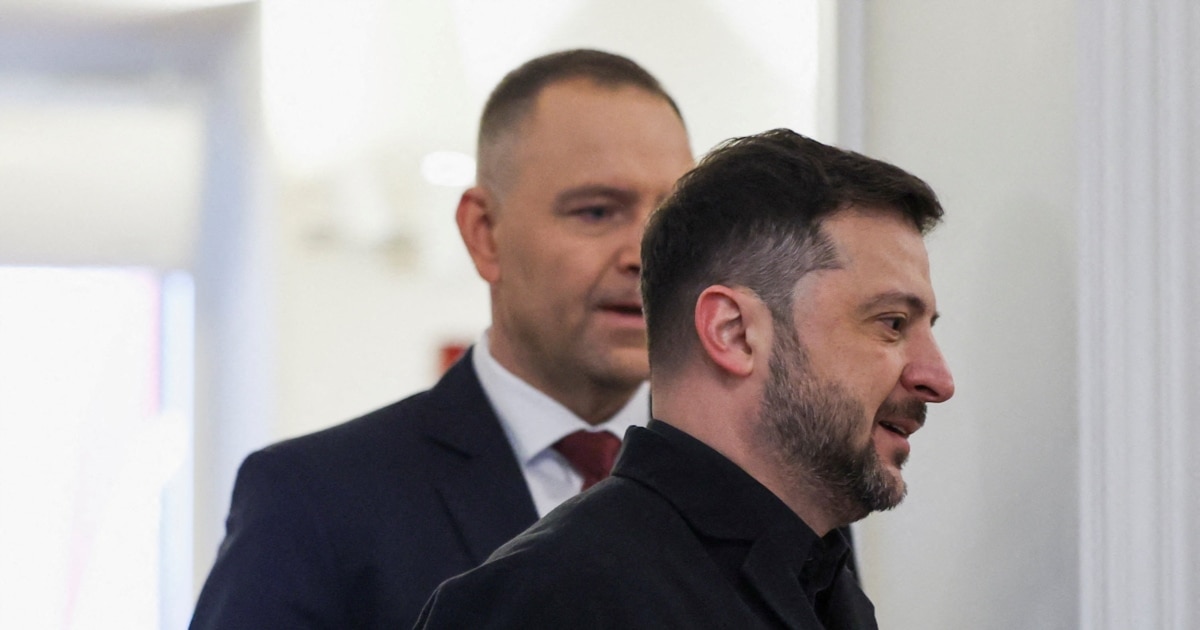 პოლონეთმა ზელენსკის „თეთრი არწივის“ ორდენი ჩამოართვა