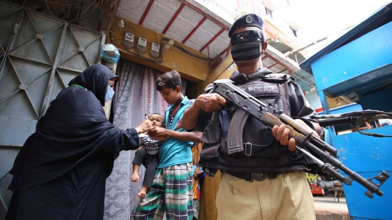 پاکستان کې د پولیو واکسین د کار کوونکو امنیتي افسر وژل شوی