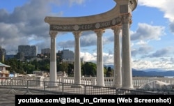 Ротонда в Алуште, возведенная российскими властями Алушты, май 2026 года